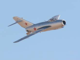 Русский истребитель МиГ-15